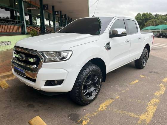 FORD RANGER 3.2 XLT 4X4 CD 20V DIESEL 4P AUTOMÁTICO